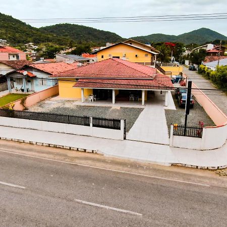 Pousada Parque Praia 佩尼亚 外观 照片
